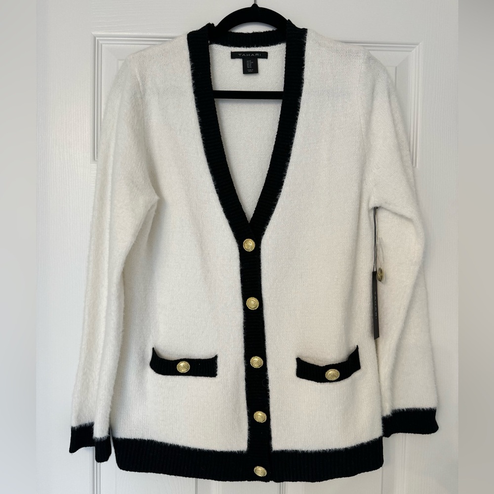 Tahari two tone oversized cardigan with gold buttons